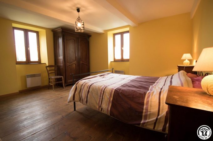 31G100545-31f64d24682246f8b2506f336499174a