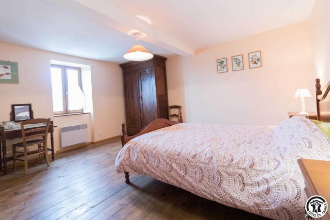 31G100545-96f2603923944345ad255c5f70e229de