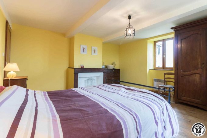 31G100545-a93395f23166412c9125d4a4cc06d854