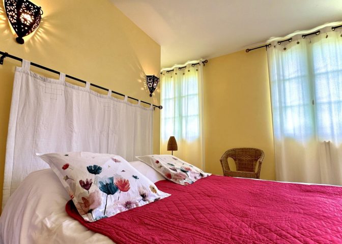 31G100587-456fa351169b454a88da42f81fc79d85