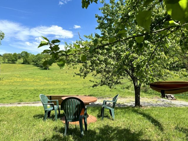 31G100587-7893f14d4d3743428b8803b1cdea51ff