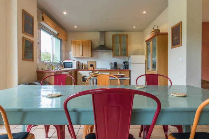 31G100587-ee3f5113ed584c258cd932a535f0322b