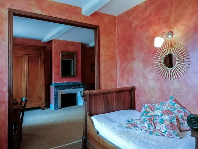 31G100588-1d42218d73be4d05b2ab1fdbd6781bc0