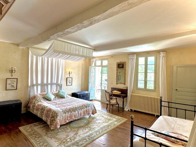 31G100588-41a56d2710614361826214ffdfbe1406