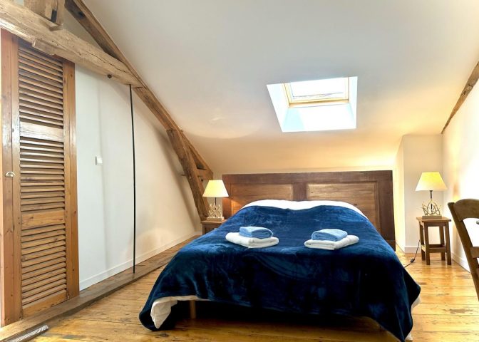 31G100588-5e4e4cb8163a4141a134a7687d0f400b