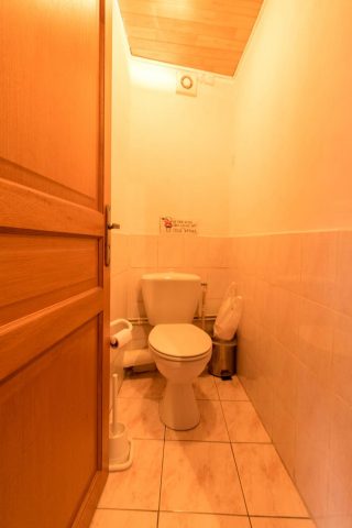 31G100592-3c9bd72a8904402b905a119e4b8aa002