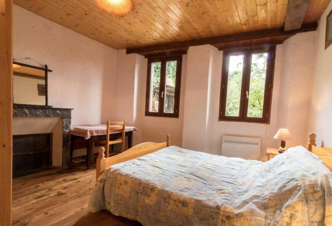 31G100592-73875a58cfd14c54aba61bc9ab3d450a