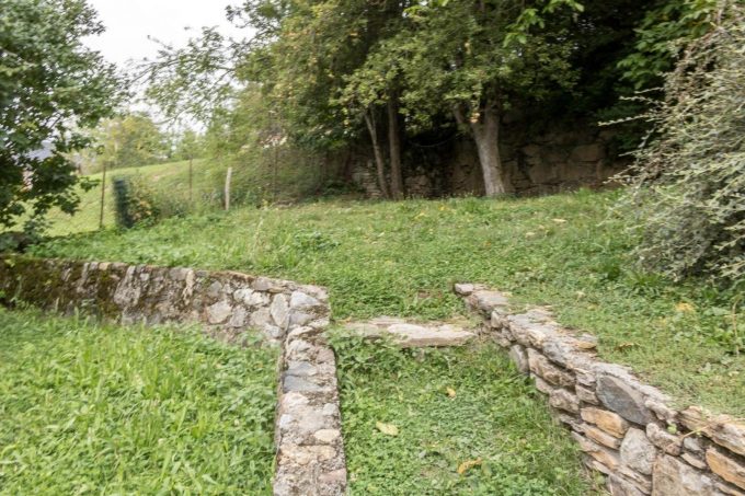 31G100592-7a3f5496d9d040fc8a47bc528e07d561