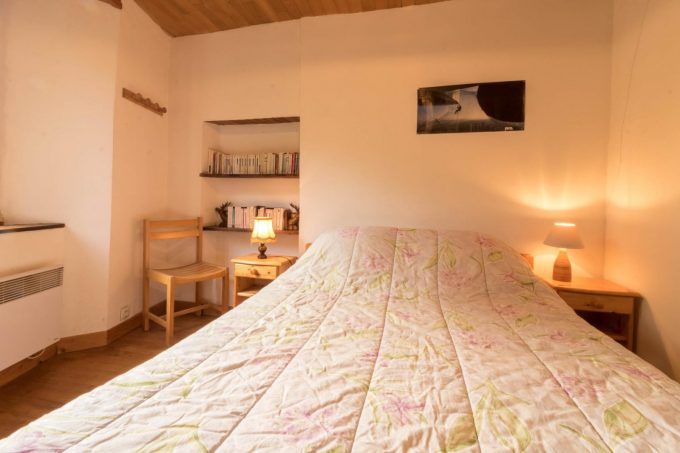 31G100592-bb1ec9c9b7a047e88b586397c0234461