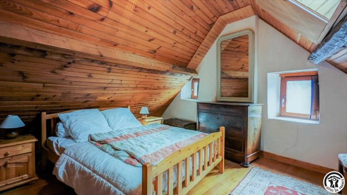 31G100592-c29e30ab00fa46518975bb70b7160af0