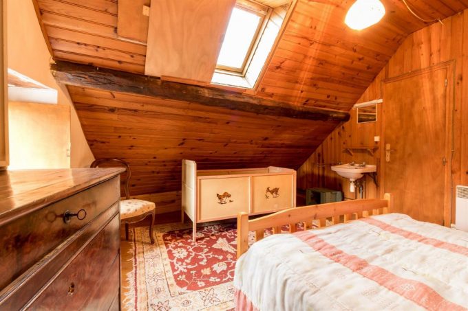 31G100592-d2067f333b6c4a0fb47ab3900662e493