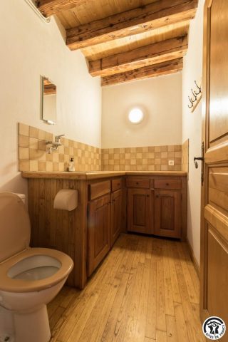 31G100612-20d0eec645ec4ec79be679fb71fb64c3