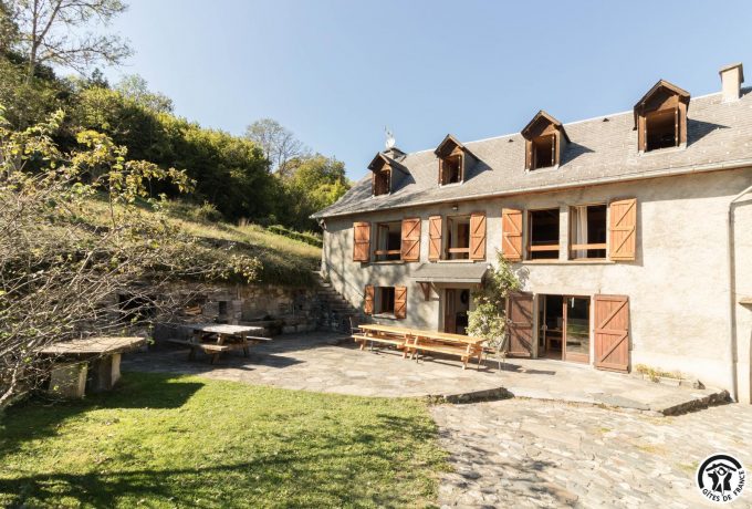 31G100612-35ac899a6b9342d19fa5a8c73bb9de44