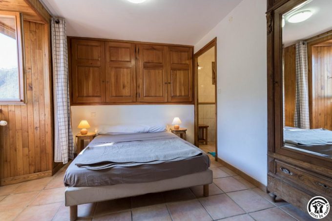 31G100612-364a5b79b015480ca27ec6ce02ba35cd