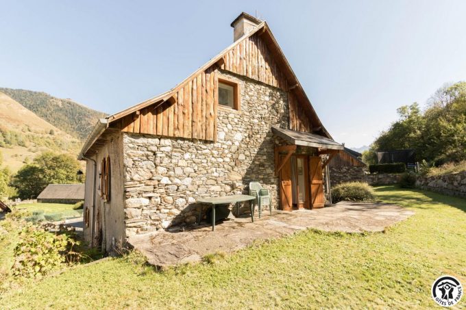 31G100612-43687939e0b749f396f745a2eb70fc8e