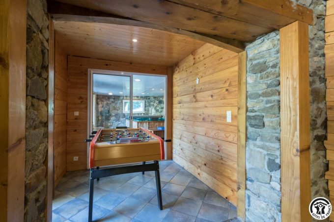 31G100612-599f2ca472f749d3944ddb699975cbe8