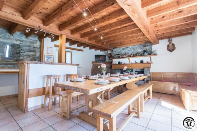 31G100612-6689b82e0403440bbd7496602790e111