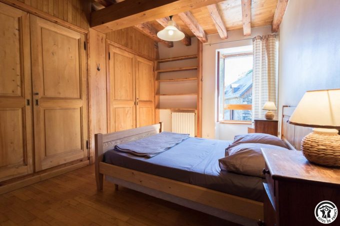 31G100612-72e7b19f67d549b2837ceab88bba991b