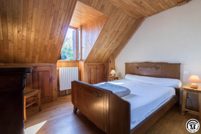 31G100612-ae59ef04b7f04342841088d4126125ee