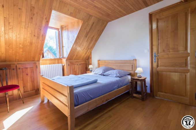 31G100612-df858785c0d548b281e466622478b512