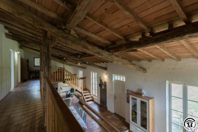 31G100621-29d2932d3c21442eb65ed47e971cf6a3