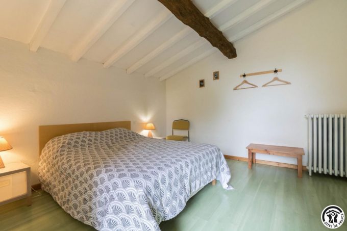 31G100621-32b30933700343bb9a221fa135e99f2a