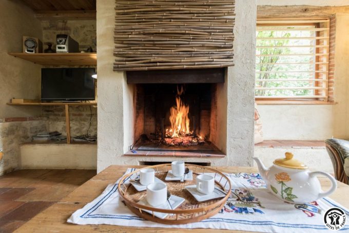 31G100621-5a02fed869de407884b3731a9104799d