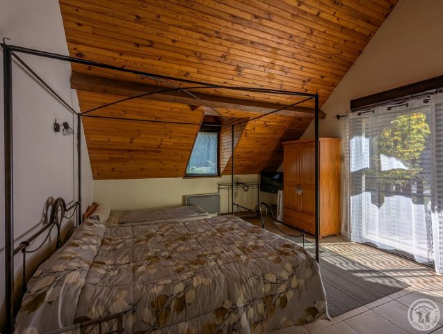 31G100655-42f91acc6d7b4794ac8166a56162e354