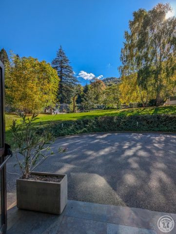 31G100655-5b1a46243fa94c0fbaa0bac6c4ddb623