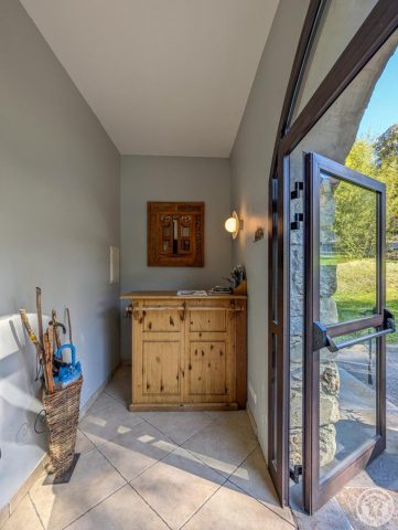 31G100655-a516562bea644406bbed65b908c49208