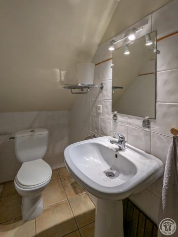 31G100655-a62350614c1b47c3b7df0894960d01d9