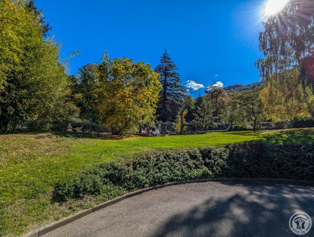 31G100655-f9ed15e0cb2d407d8e1a9fd8893664f3