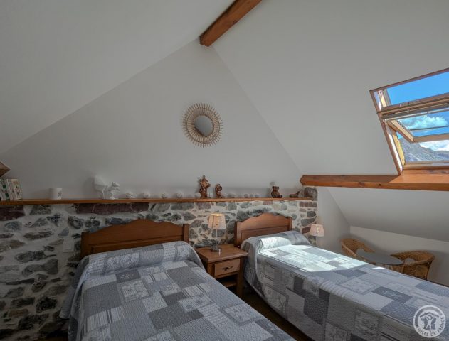 31G100656-53c3a3f8ed6c4644b7bf7f54365f7be3