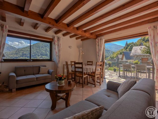 31G100656-9c2646c68fdc4f569e08a526b1ef2d83