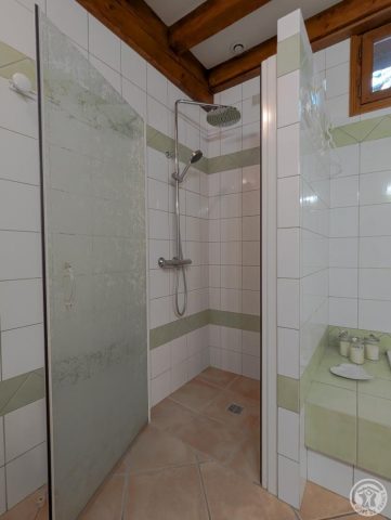 31G100656-eb2d91c8f725486782635290b5581d7f