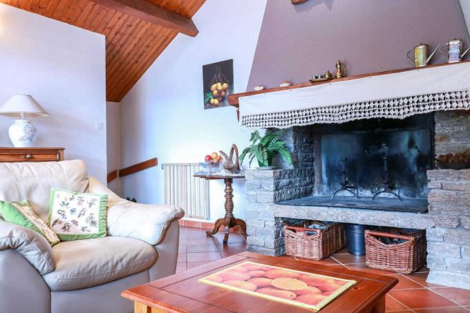 31G100666-9a640994a5944d9eab0a586aeb46b8e4