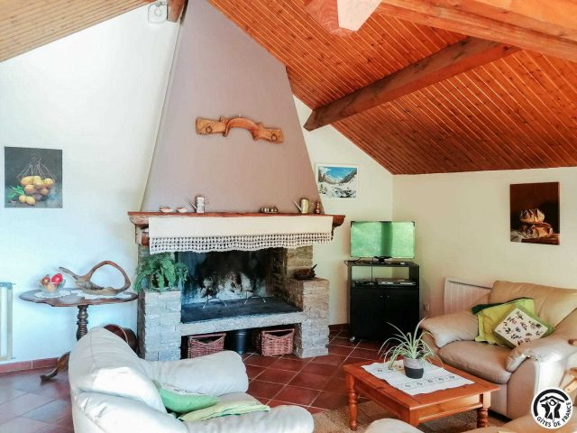 31G100666-cef38edbc5dd49a2a17370b0d9e79325