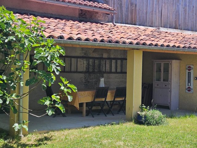 31G100677-301df3ed1d7943a688461294800b13f6