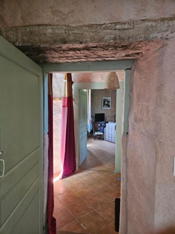 31G100677-8f566874313347c2999d4822c6cac158