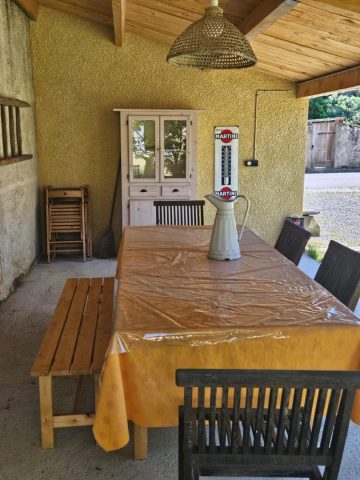 31G100677-eb0e7e5652954ae98f87de952dd35274