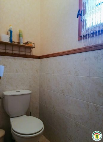 31G100687-b988ac84ff3442b2911b66cbabe27d89