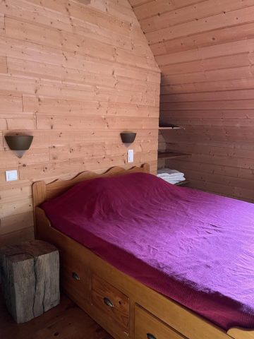 31G100712-1b19fac64dee49379245a22b5bb363a3