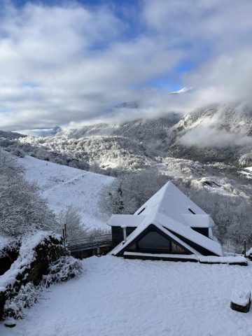 31G100712-66fb5cf098504149aa1881a1cdc524a6