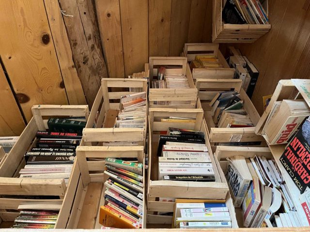 31G100712-7ab3a855e9724ebd827836c3cc09edbe