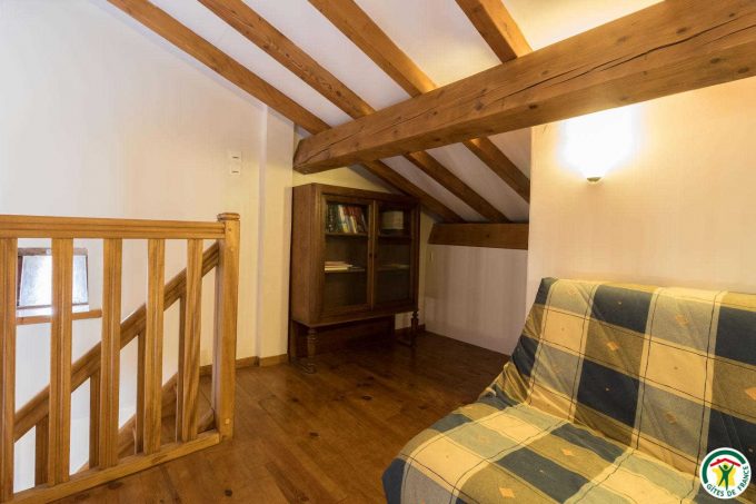 31G100732-1f2ad5c18bac4c4b8a371e463e5324c2