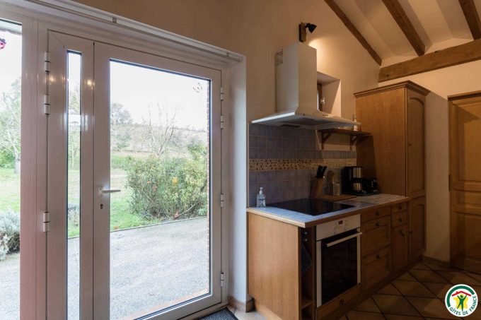 31G100732-4510eee305eb47d5accd3c5e05c25c6d