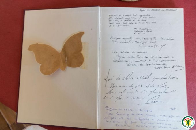 31G100732-d34f2d5c65314ca781caecf9a55f1125