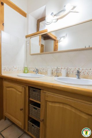 31G100732-f9a7e1ab67ac42a4bd96c0528dd1bd82