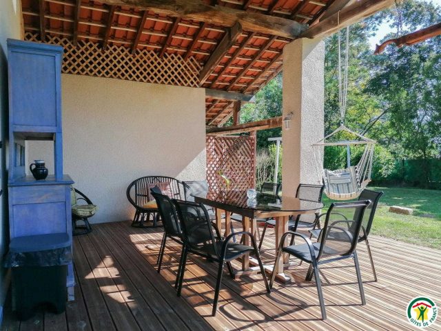 31G100764-d5c80481e00c4029a45d8e383a95b041