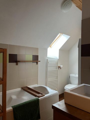 31G100772-3fe09e5e97ce4824b0e4a28cd8fcb4c9